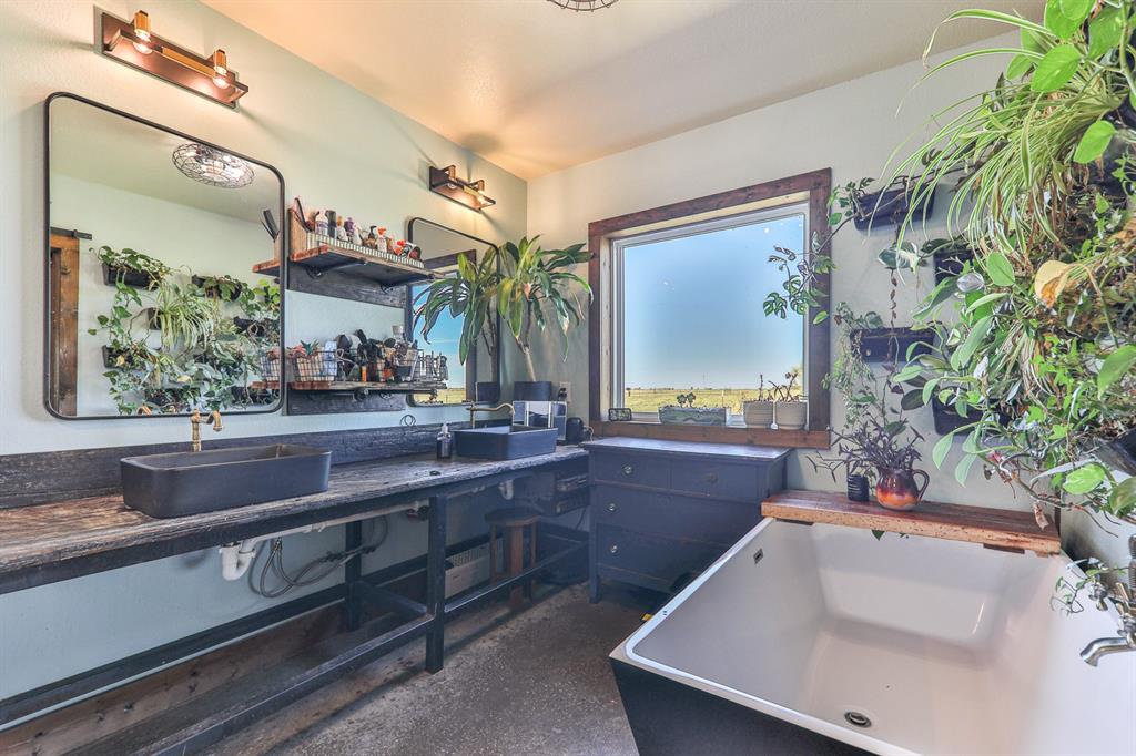 1238 Main Street Property Photo 20