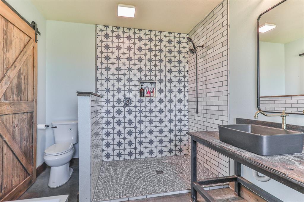 1238 Main Street Property Photo 21