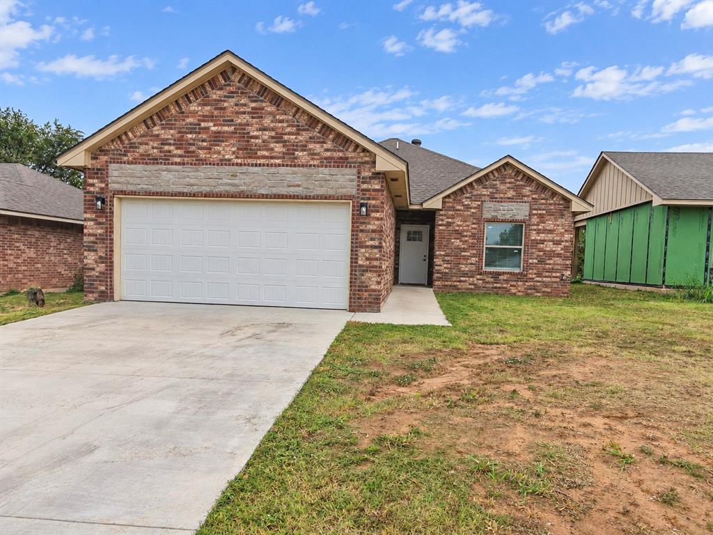 8502 Ne 34th Place Property Photo 1