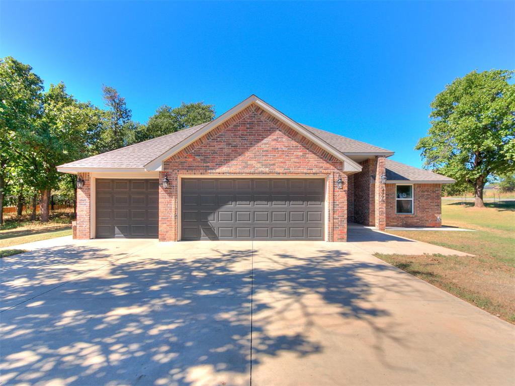 2006 Ethans Roar Road Property Photo 1
