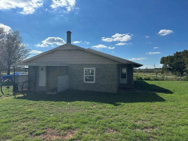18096 E 1170 Road Property Photo 1
