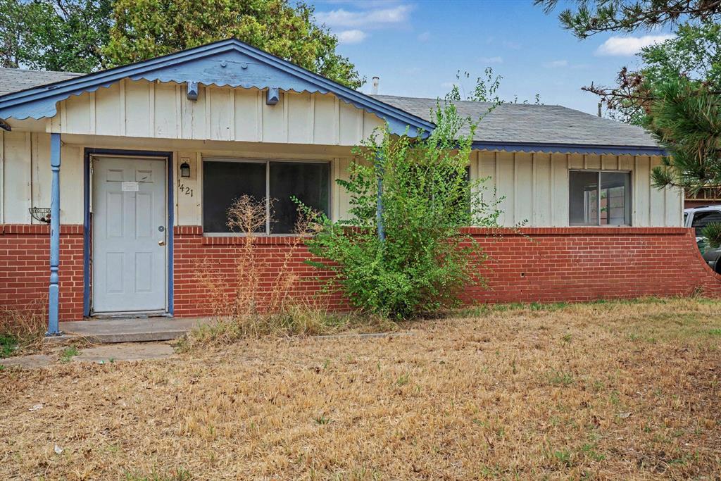 1421 Sw 65th Street Property Photo 3