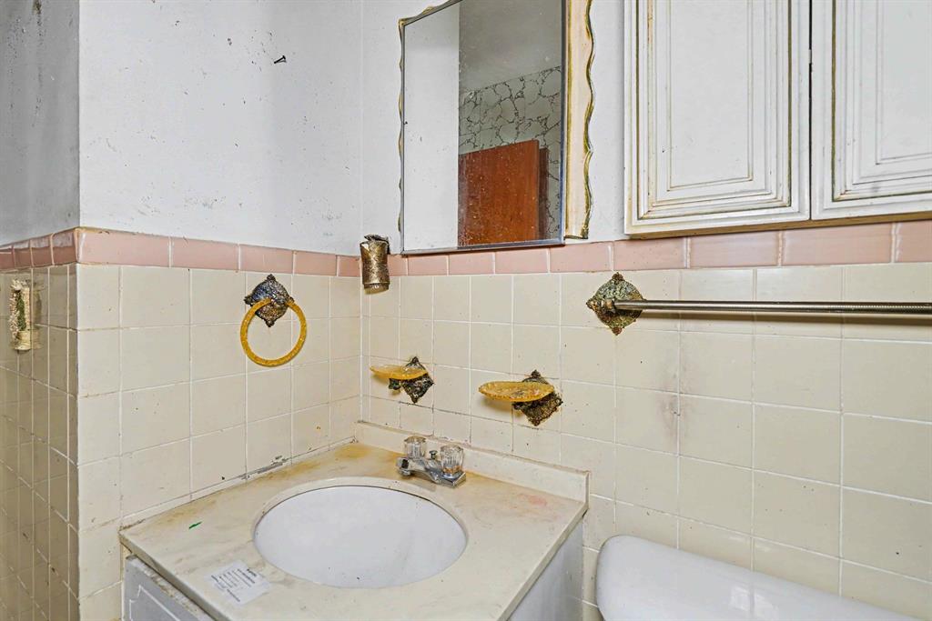 1421 Sw 65th Street Property Photo 17