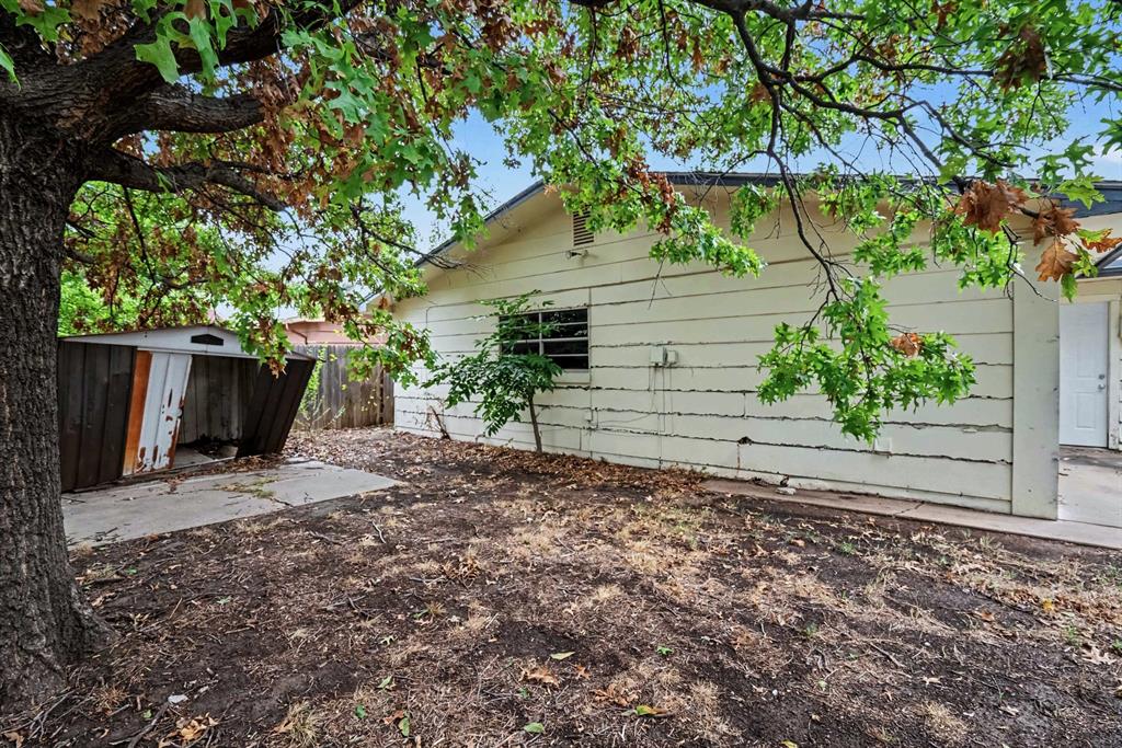 1421 Sw 65th Street Property Photo 24