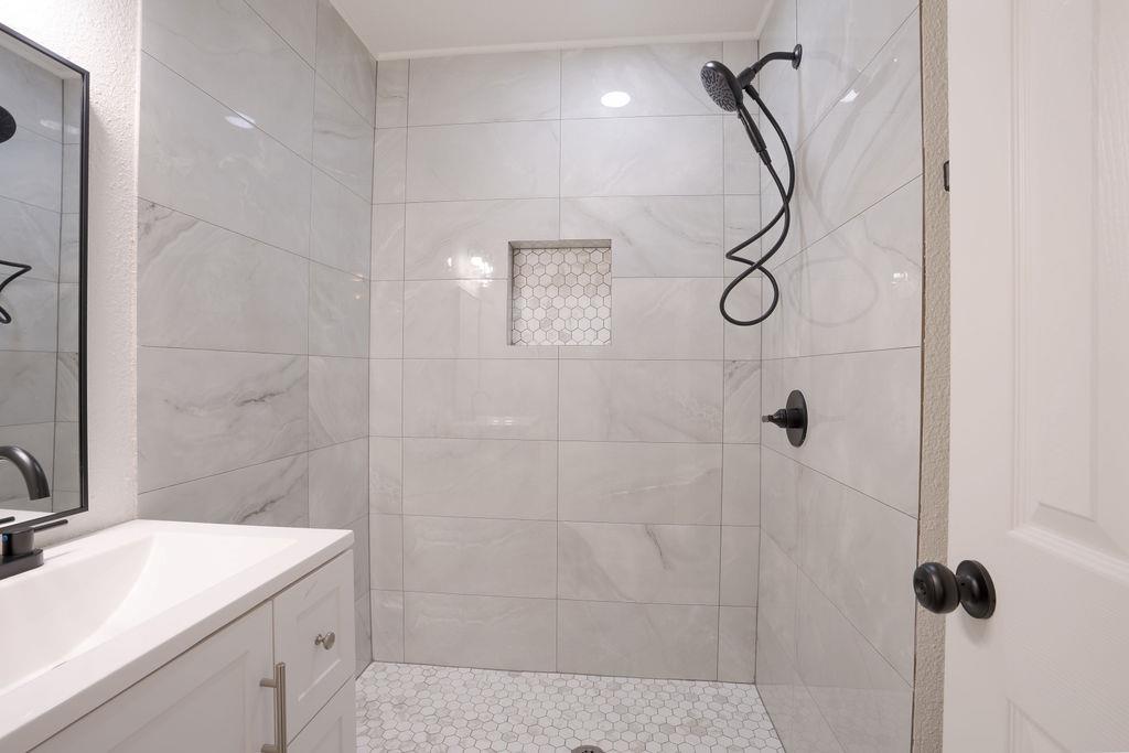 833 Nw 115th Street Property Photo 21