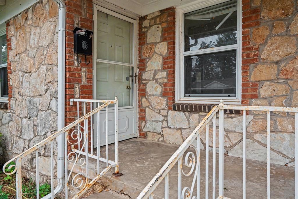 1604 Sw 39th Street Property Photo 3