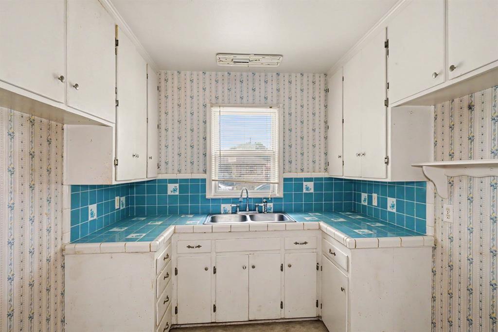 1604 Sw 39th Street Property Photo 9