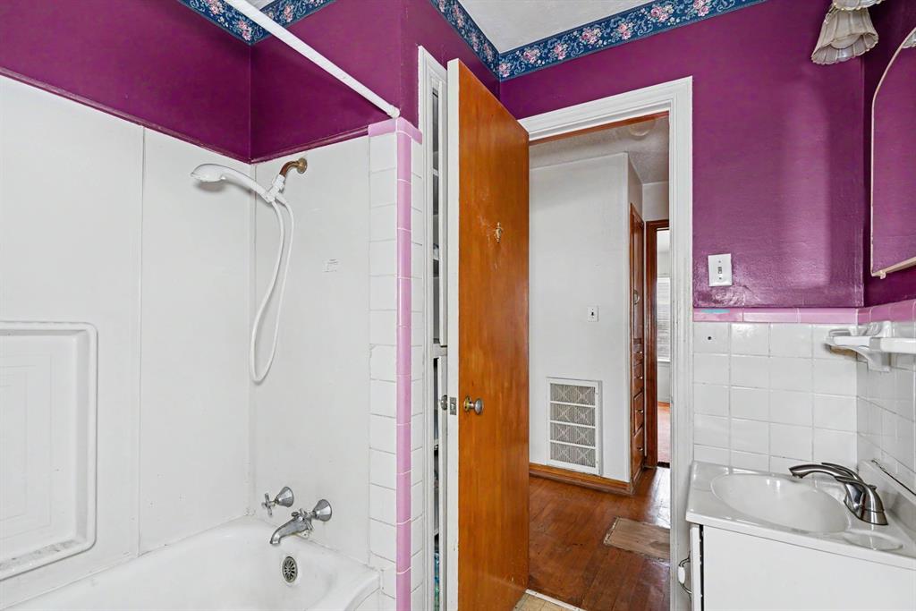 1604 Sw 39th Street Property Photo 17