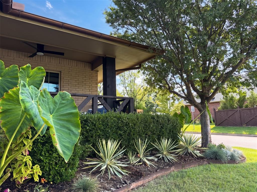 2228 Vineyard Boulevard Property Photo 3