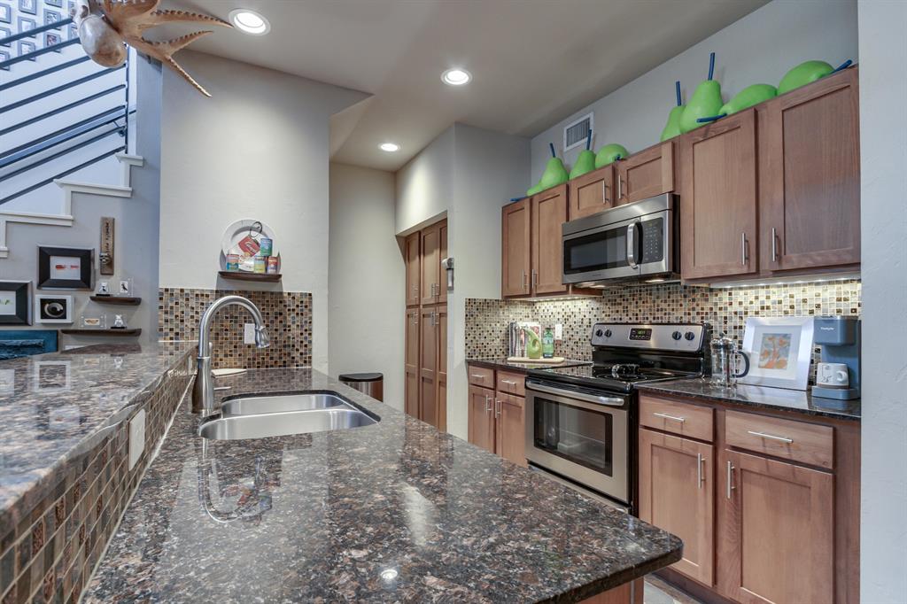2228 Vineyard Boulevard Property Photo 15
