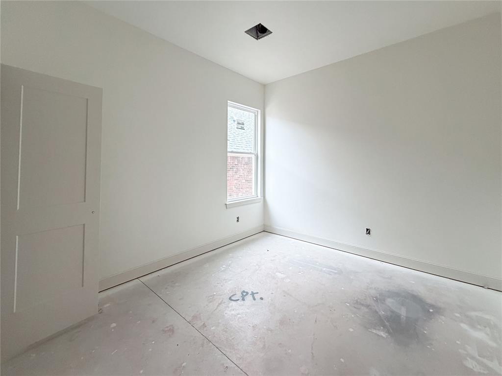 932 Statehood Street Property Photo 8