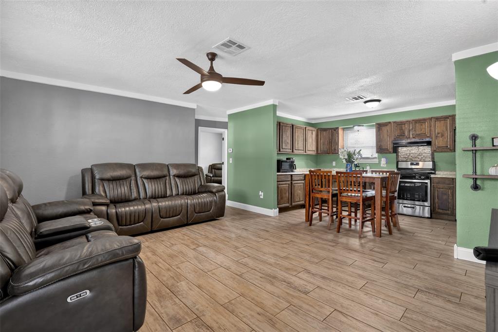 604 Sw 14th Street Property Photo 4