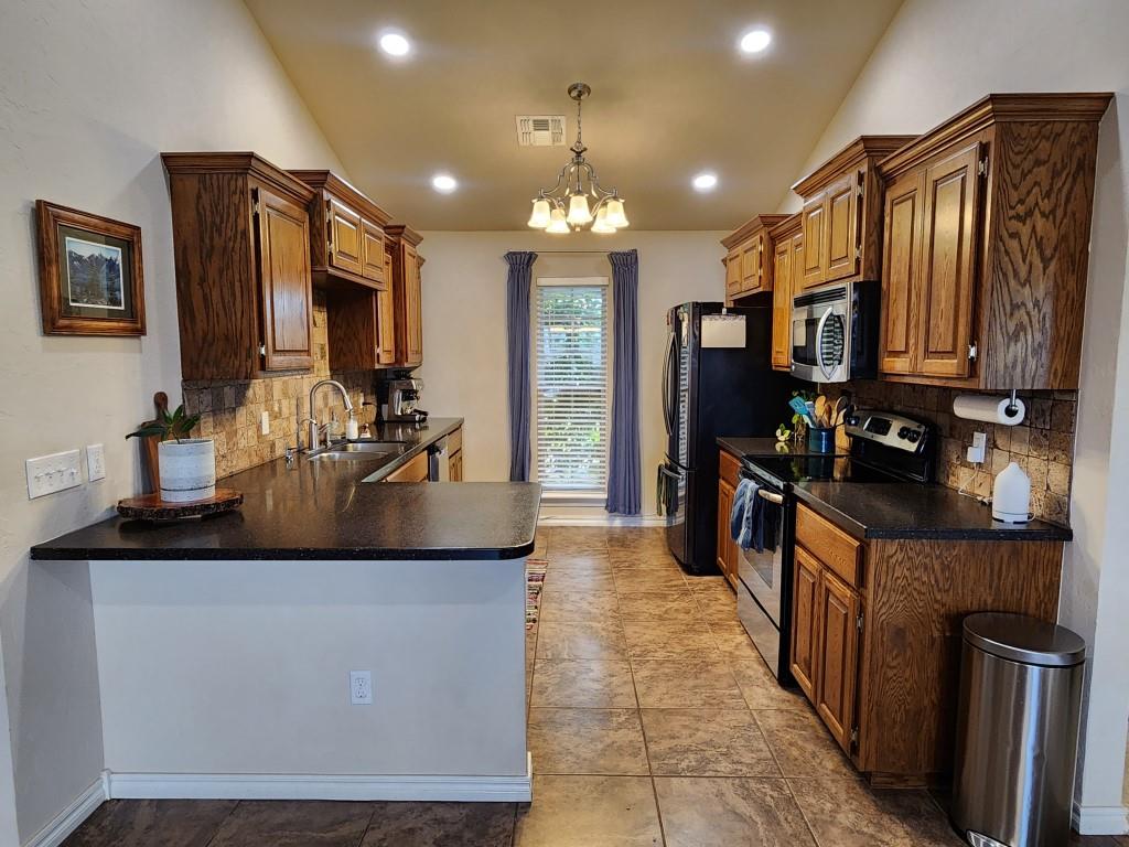 3025 White Tail Drive Property Photo 8