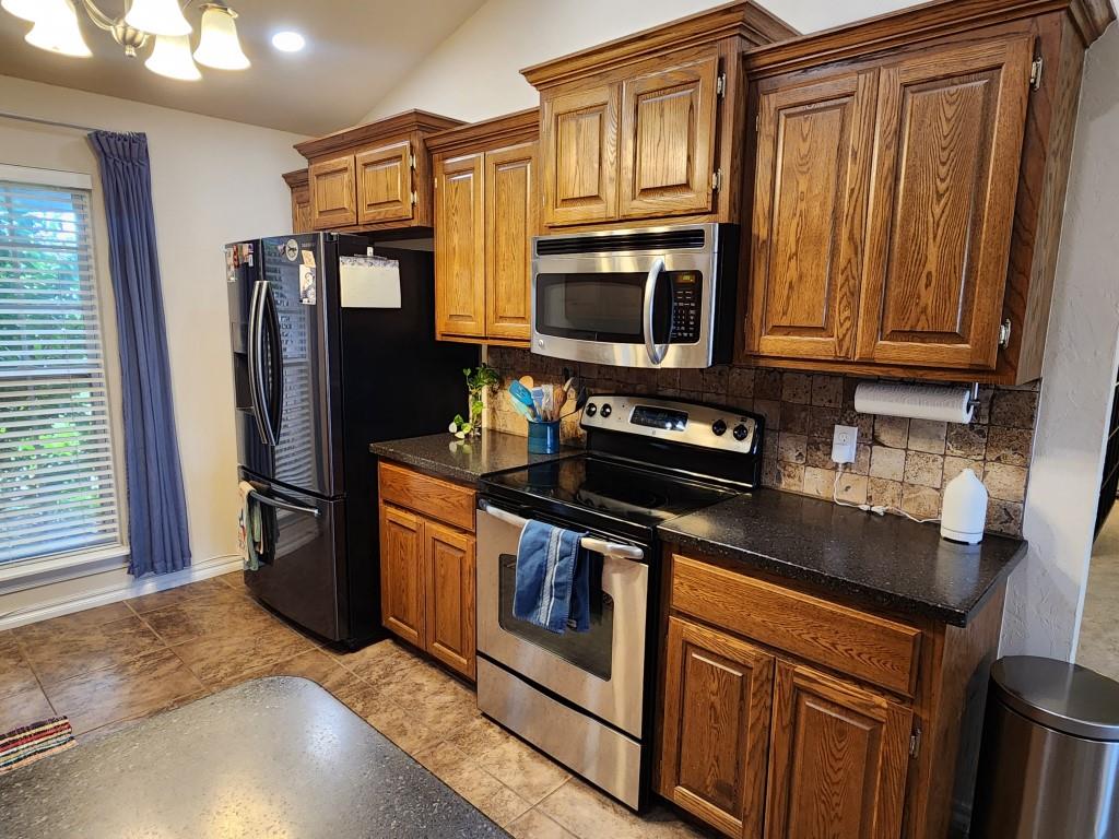 3025 White Tail Drive Property Photo 10