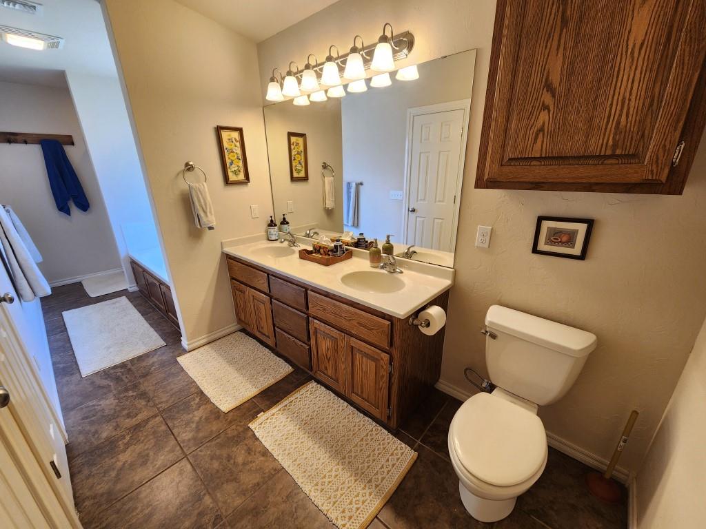 3025 White Tail Drive Property Photo 13