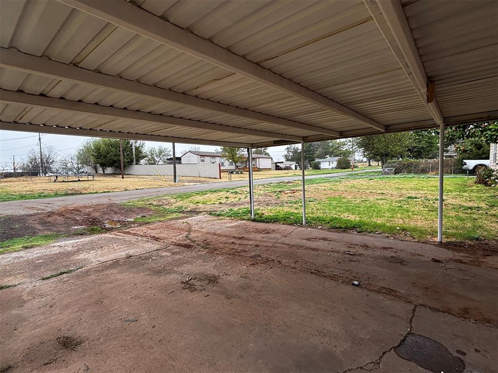 214 S 6th Street Property Photo 5