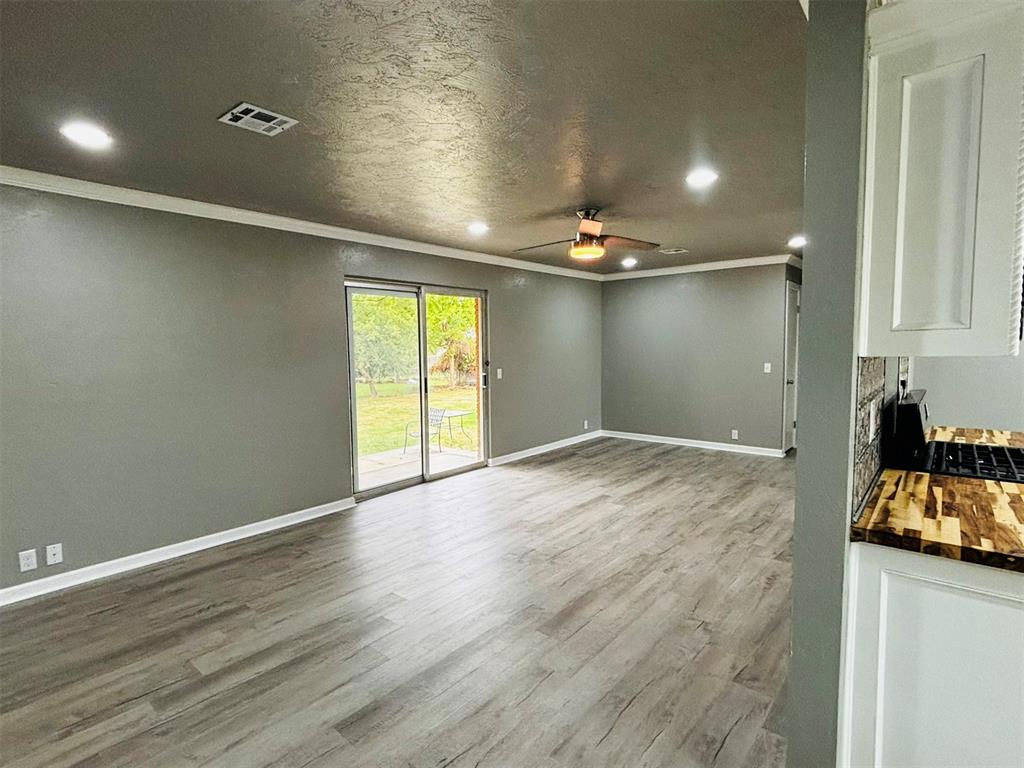 214 S 6th Street Property Photo 11