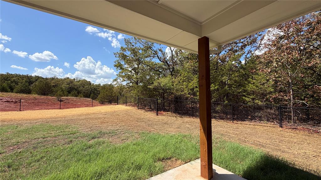 17601 Blackhawk Court Property Photo 7