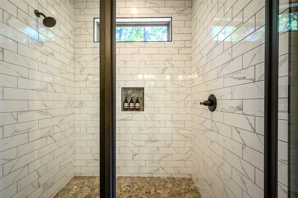 2093 Pine Hills Road Property Photo 23