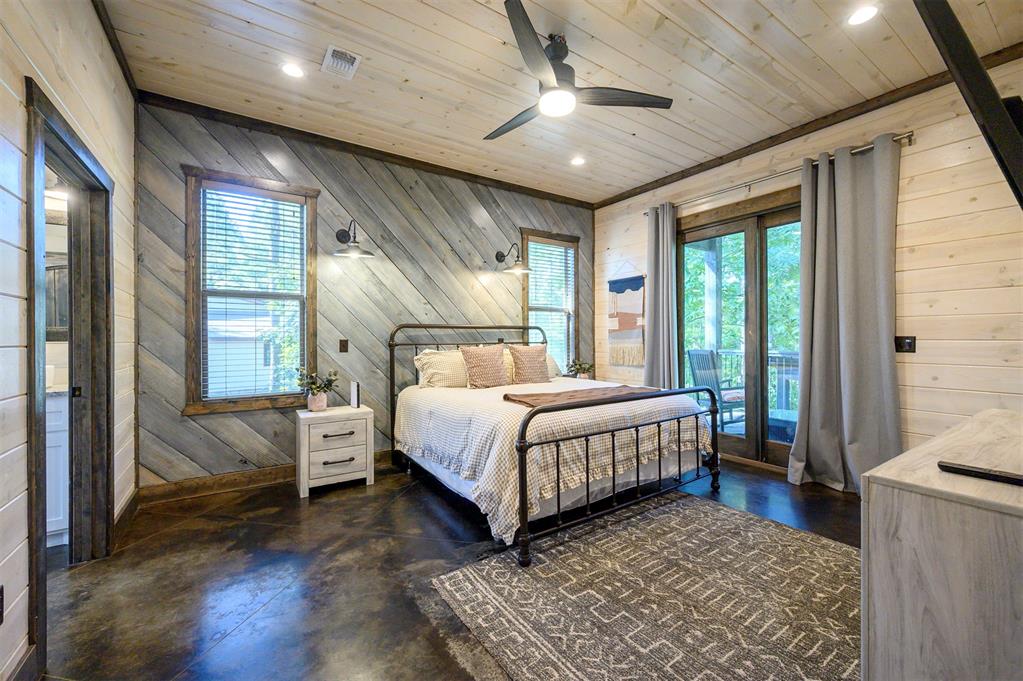 2093 Pine Hills Road Property Photo 24