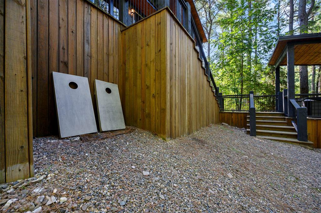 2093 Pine Hills Road Property Photo 49