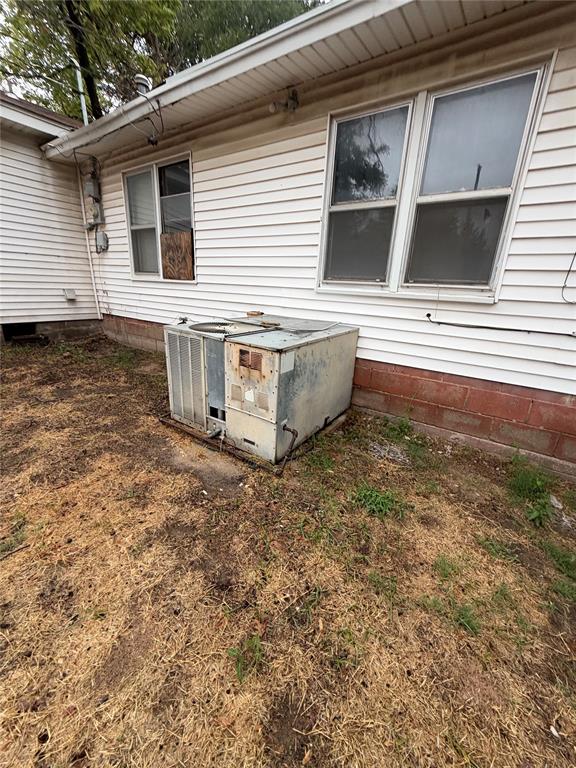 6604 Nw 31st Street Property Photo 4