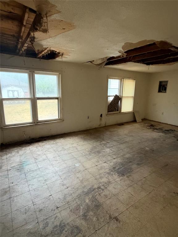 6604 Nw 31st Street Property Photo 9
