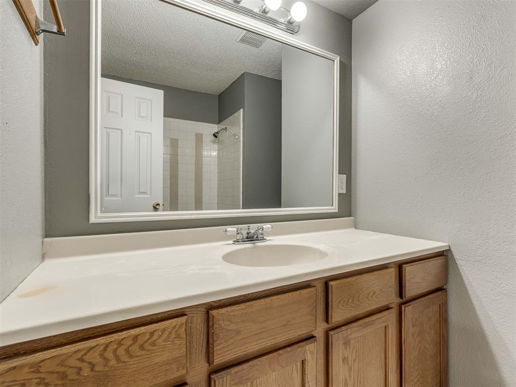 1813 Twin Tree Drive Property Photo 21