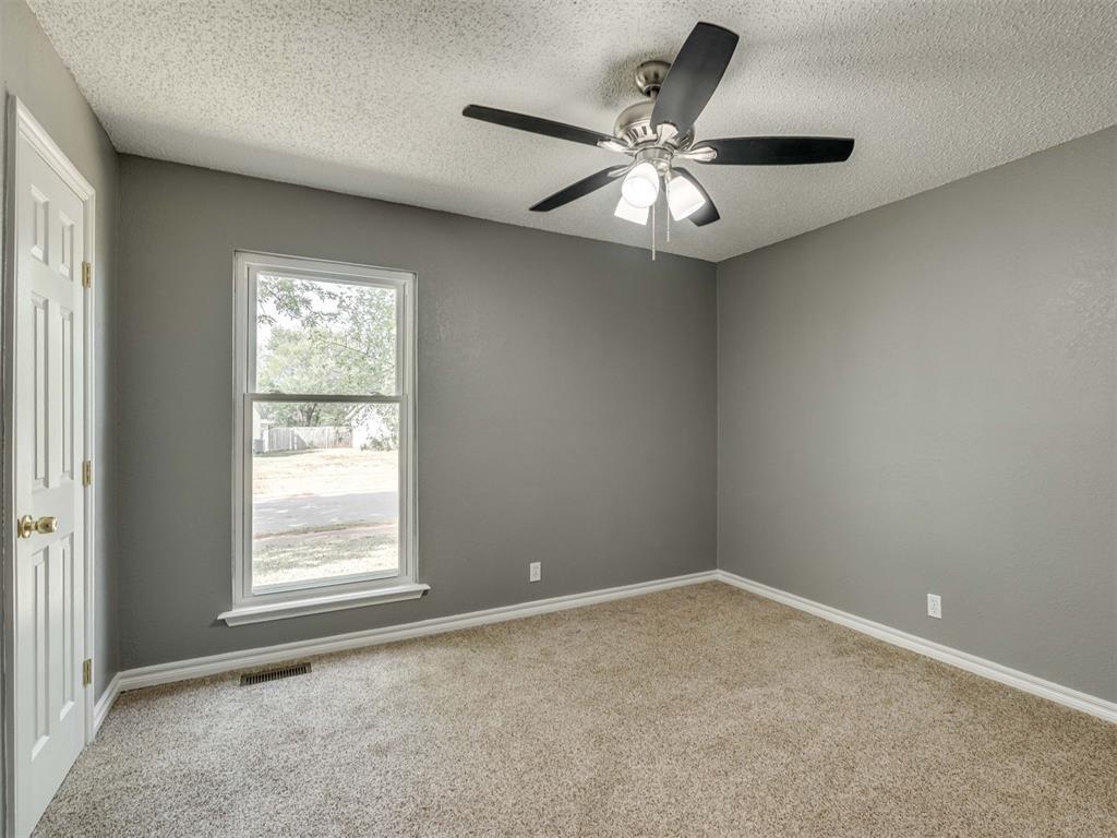 1813 Twin Tree Drive Property Photo 24