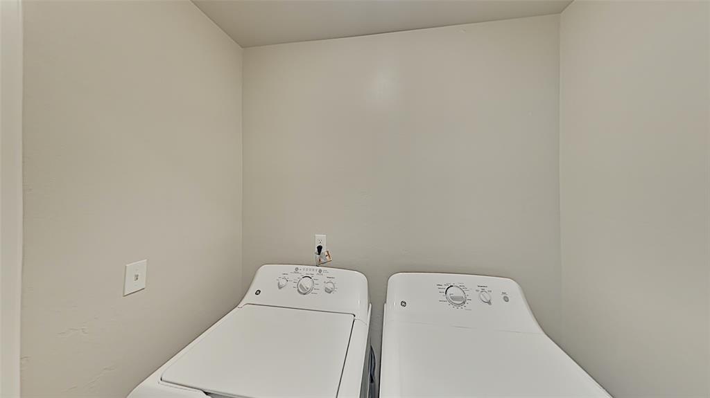 11201 Burnham Avenue Property Photo 13