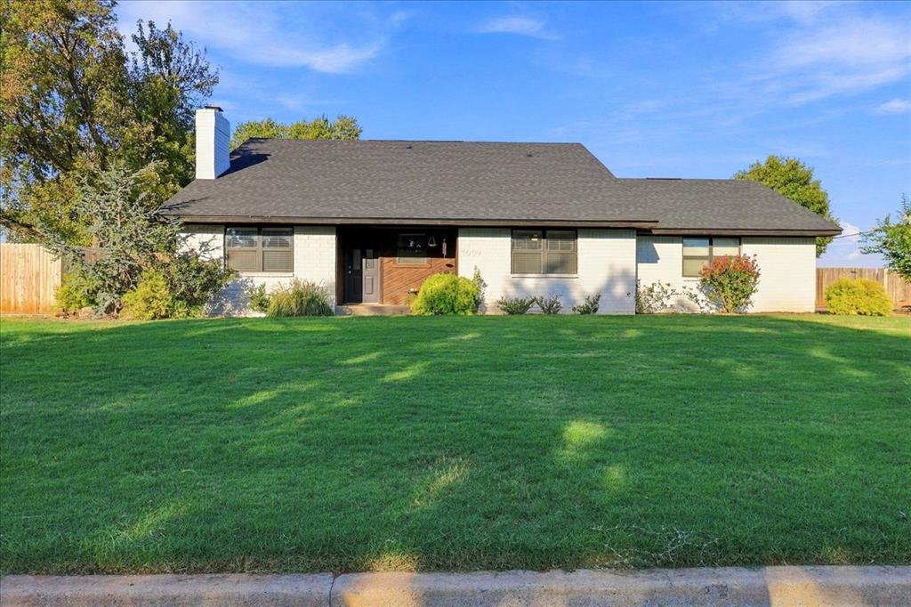 1009 Mac Drive Property Photo 1