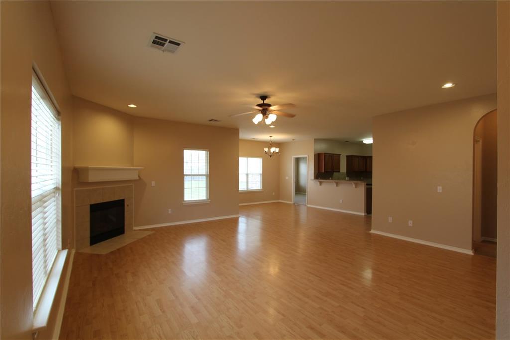 5913 Se 70th Street Property Photo 5