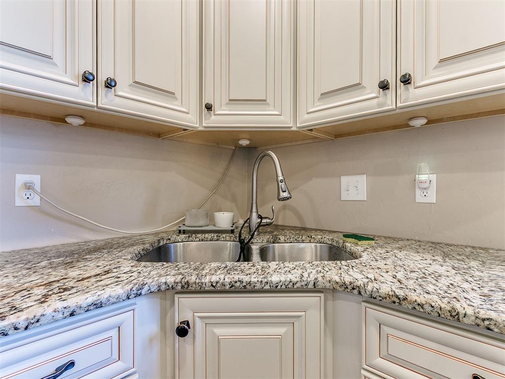 701 Sw 11th Street Property Photo 17