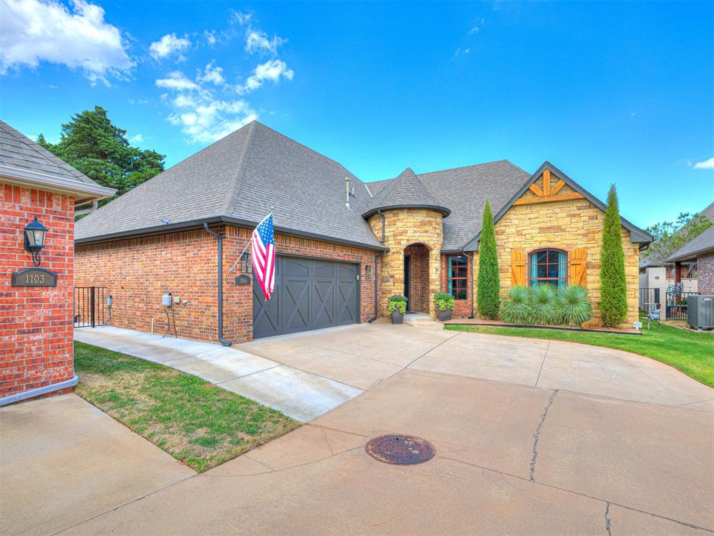 1065 Villas Creek Drive Property Photo 5