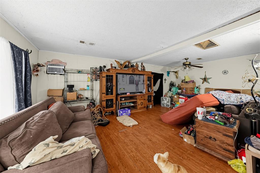 718 S 2nd Street Property Photo 8