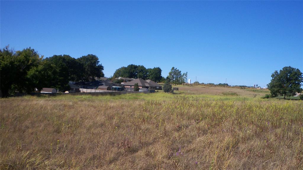 2215 S Weedn Boulevard Property Photo 5