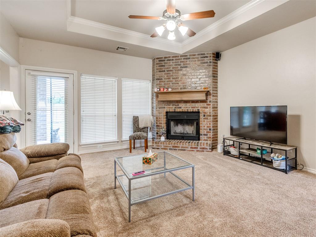 4617 Stag Horn Drive Property Photo 3