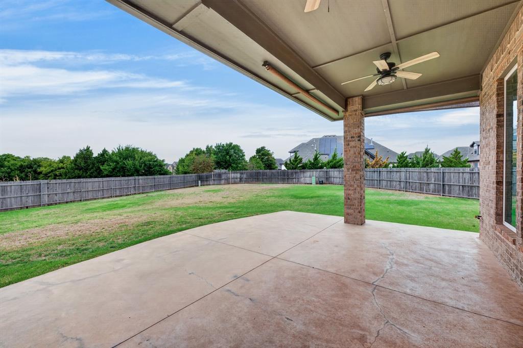 15901 Foxtail Trail Property Photo 9