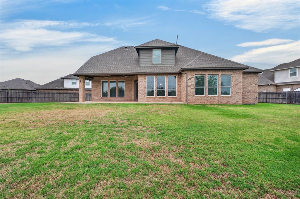 15901 Foxtail Trail Property Photo 10