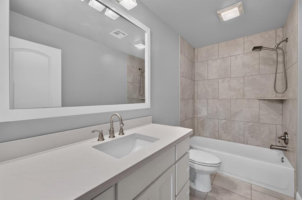 15901 Foxtail Trail Property Photo 44