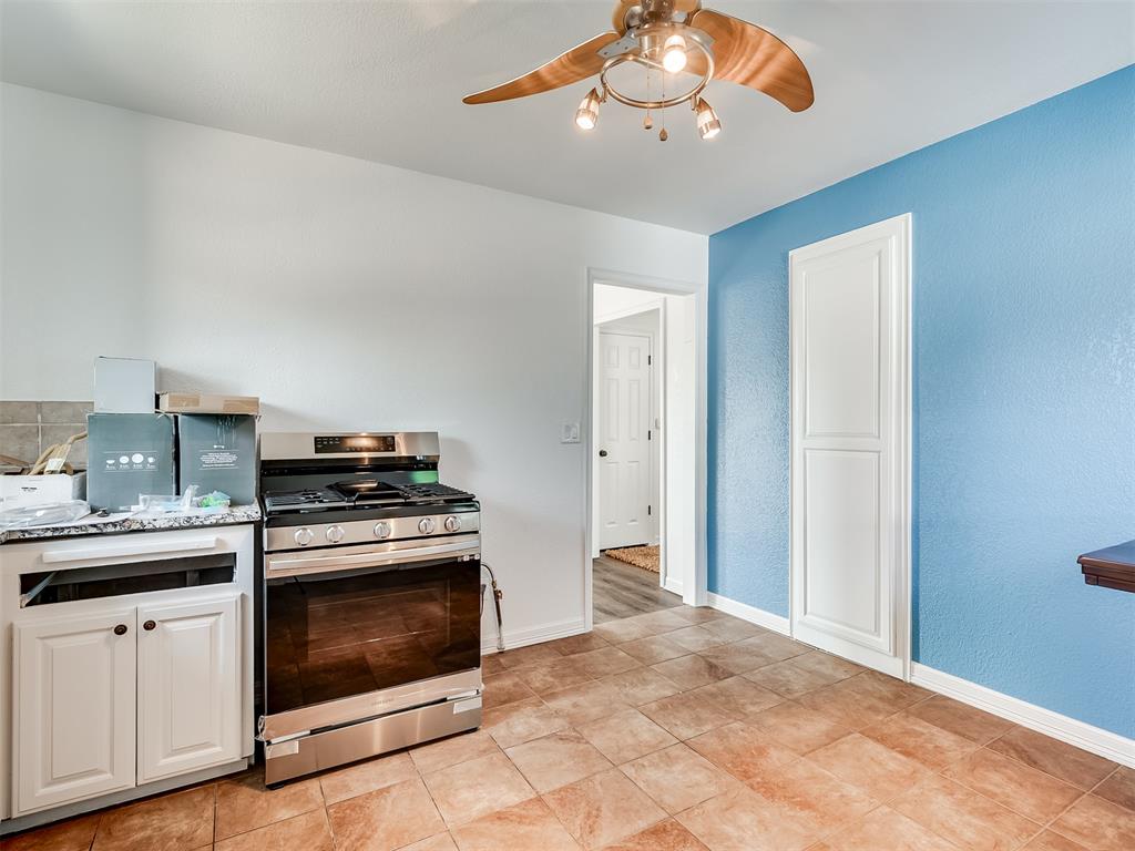 2508 W I 44 Service Road Property Photo 17