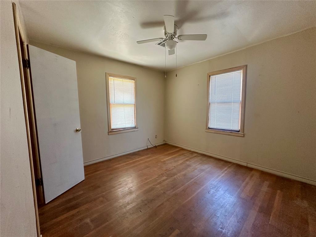 1137 E Chestnut Street Property Photo 11
