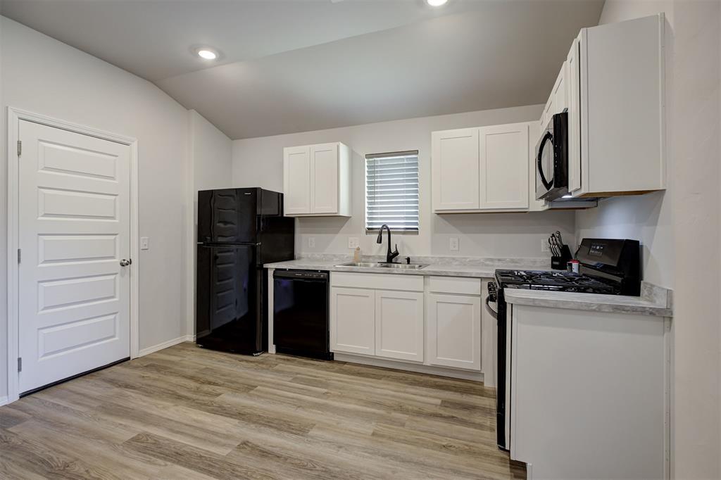 1302 Guthrie Farms Boulevard Property Photo 12