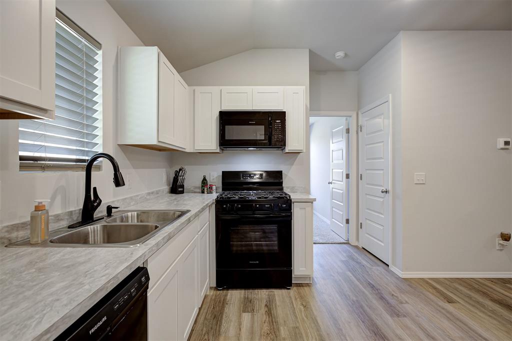1302 Guthrie Farms Boulevard Property Photo 13