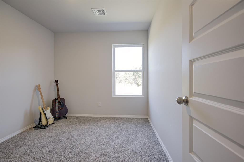 1302 Guthrie Farms Boulevard Property Photo 25