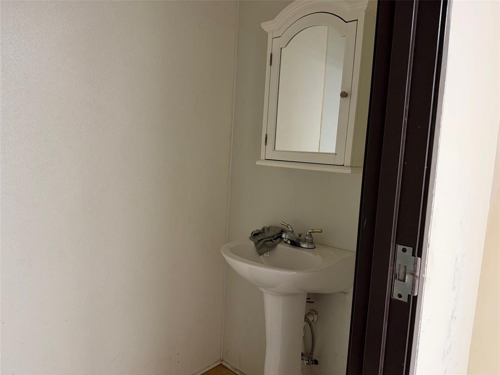 1252382 Property Photo 3