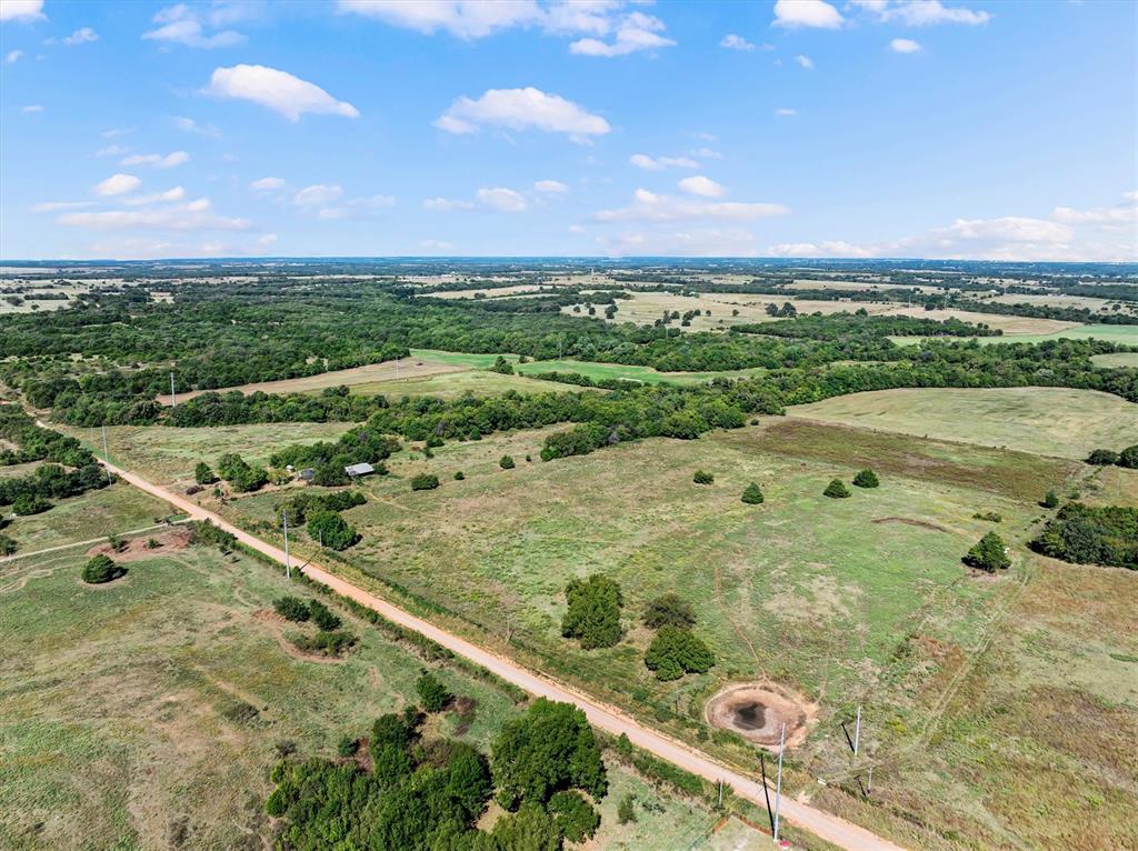 337290 E 770 Road Property Photo 1