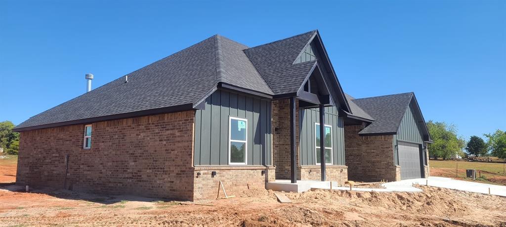 2418 S Bear Creek Circle Property Photo 3