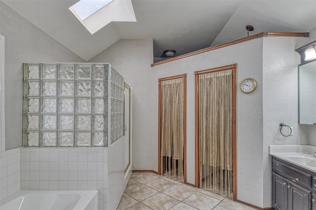 6625 Nw 115th Street Property Photo 11