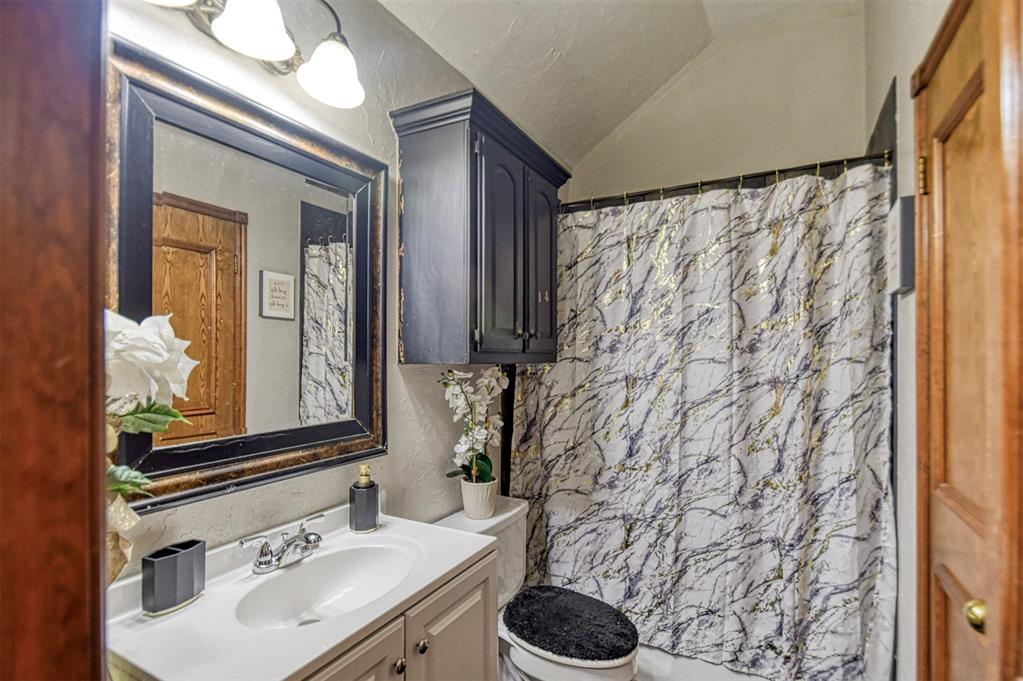 6625 Nw 115th Street Property Photo 14
